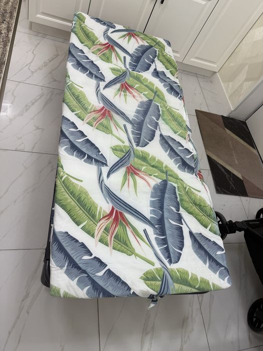 Продается раскладушка с матрасом