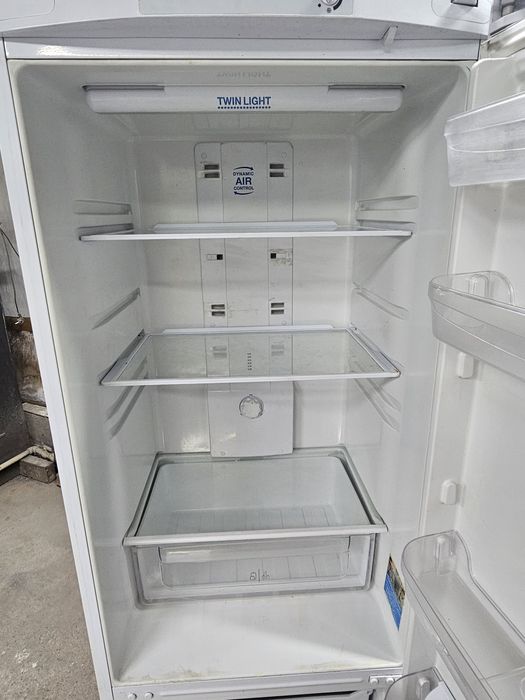 Продам холодильник Индезит