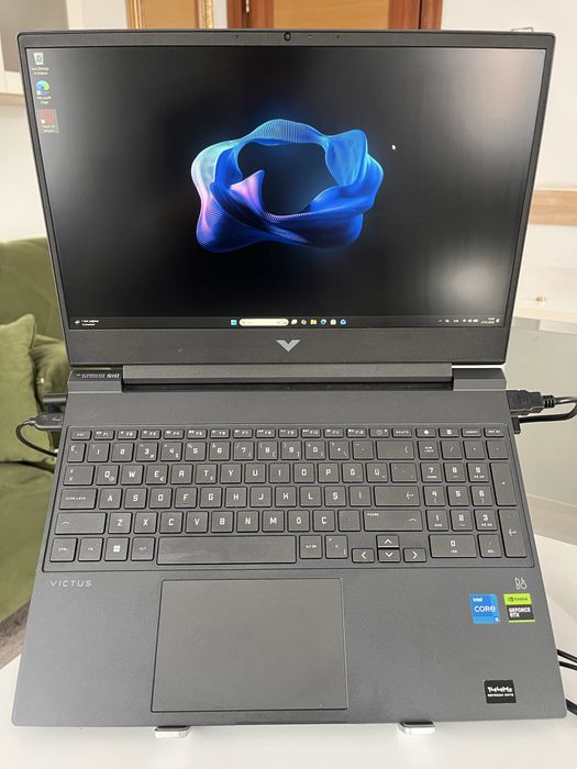 HP Victus 15 RTX 3050 6 GB