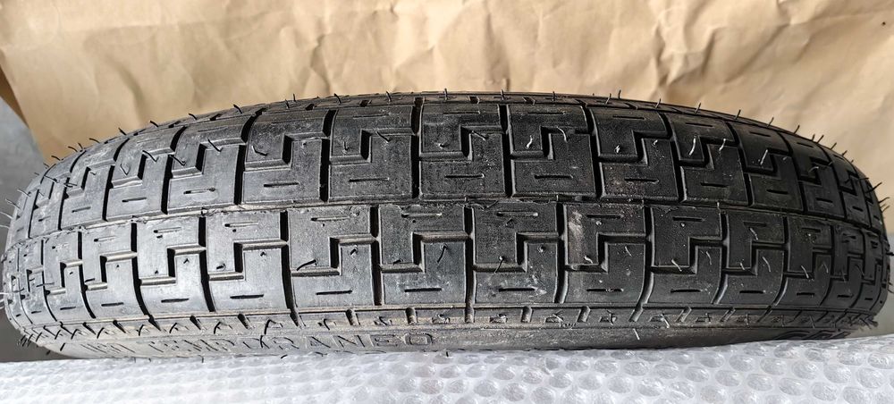 VOLVO патерица S60 S80 V70 XC70 18" PIRELLI
