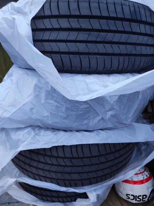 Гуми Kumho 215/55 R18