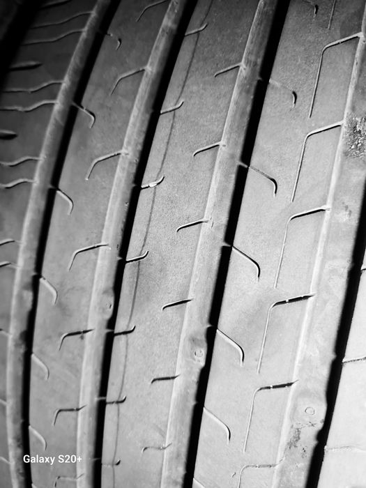 Anvelope Continental 245 45 18 96W