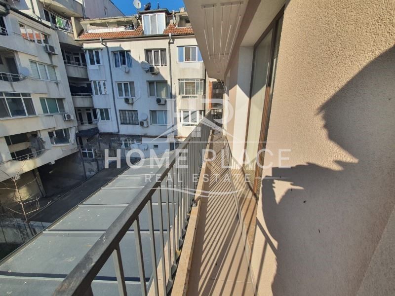 Дава се под наем Тристаен апартамент в Варна, Център - 73 кв.м за 560.49 € - Снимка #8