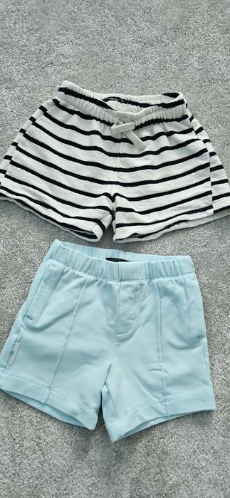 Pantaloni scurti bebelusi