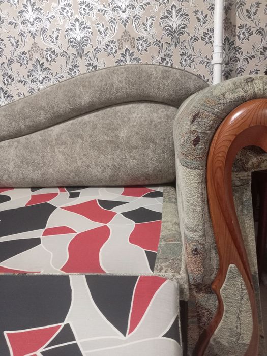 Продам диван в хорошем состоянии