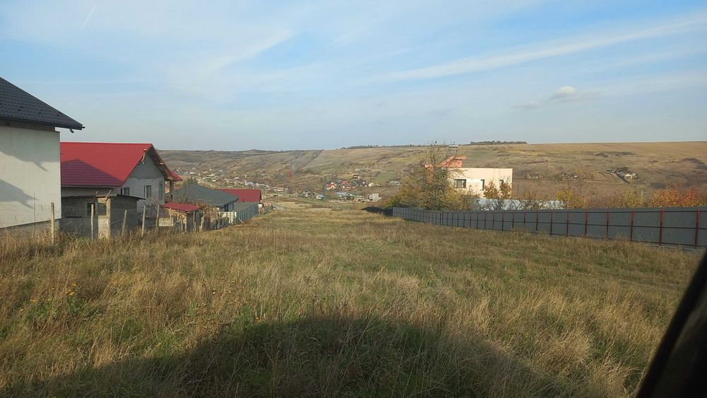 Teren de vanzare în comuna Popricani, sat Vanatori, la 6 km de Iași