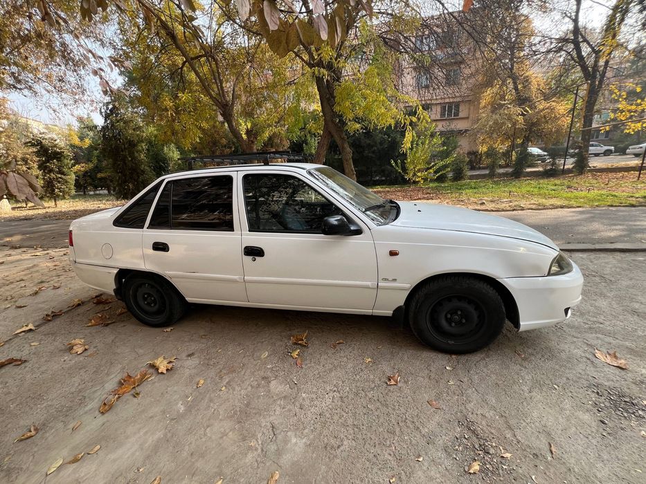 Nexia 2 1.6 donc sotiladi