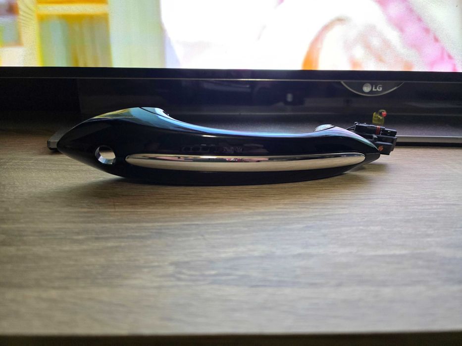 Дръжка за шофьорска врата BMW F10 със софт клоуз – употребявана