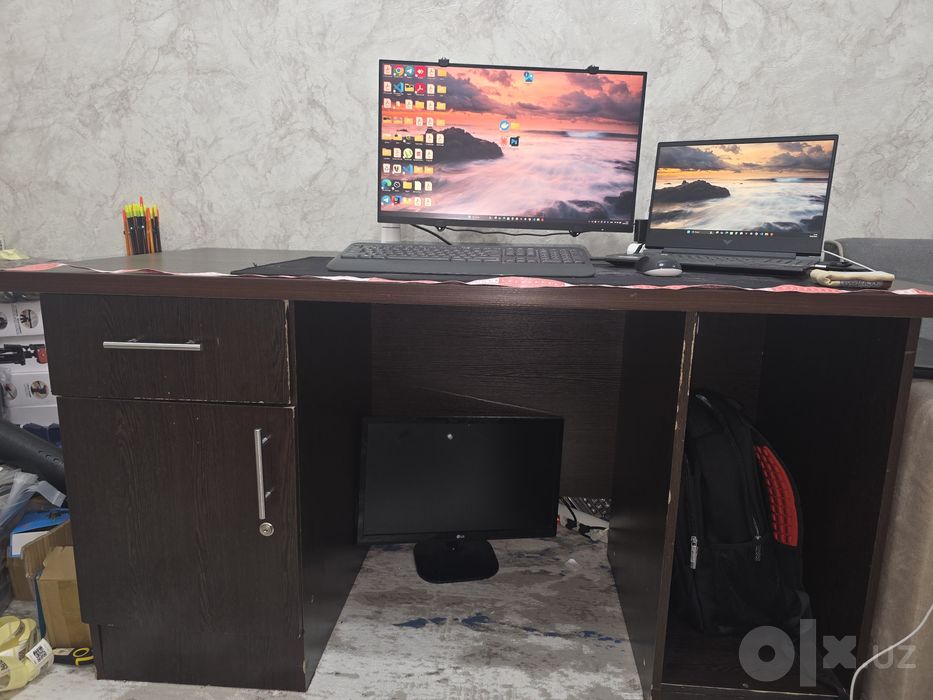 Ish stoli sotiladi, 150x70x77 sm