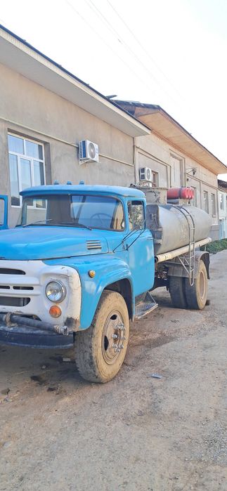 Zil 130 vodavoz.