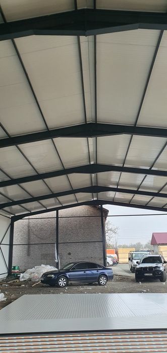 Vand hala pe structura metalica 15x24x5 invelita cu panouri sandwich