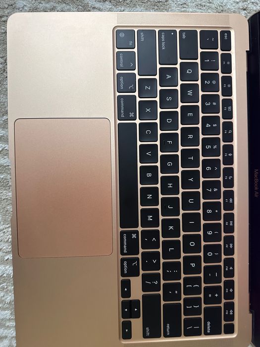 MacBook Air M1 13″ / 8GB / 256GB SSD