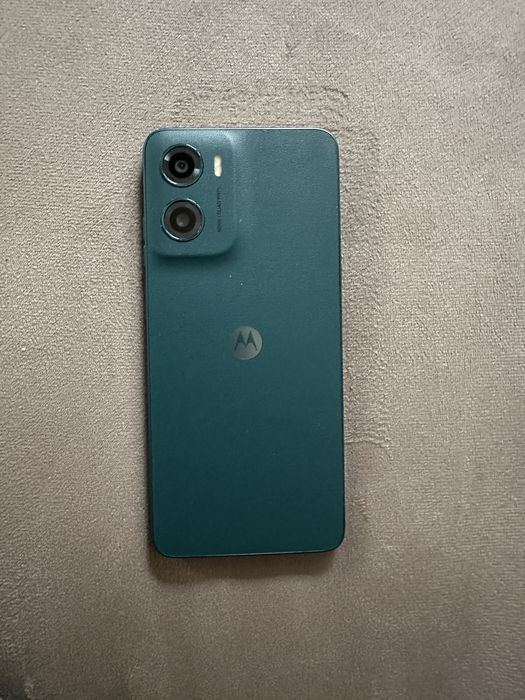 Телефони Motorola g 05 и Nokia 110