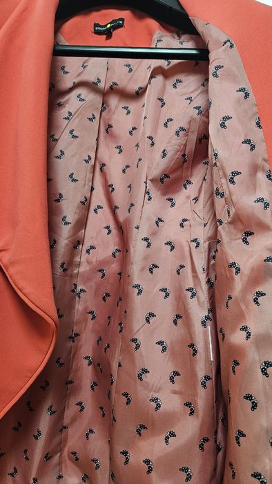 Дамско елегантно сако