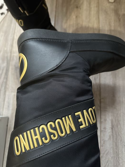 Ботуши Love Moshino !