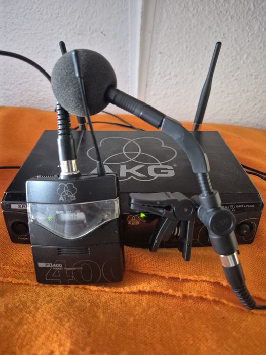 Wirless Akg sr 400 cu microfon akg 516 pt istrument