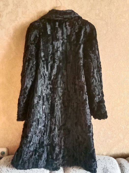 Шуба-сюртук каракуль