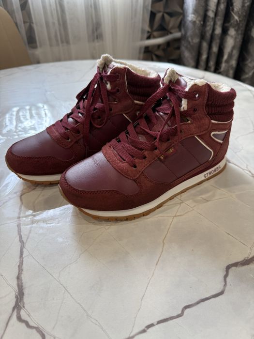 Кроссовки  зима женские