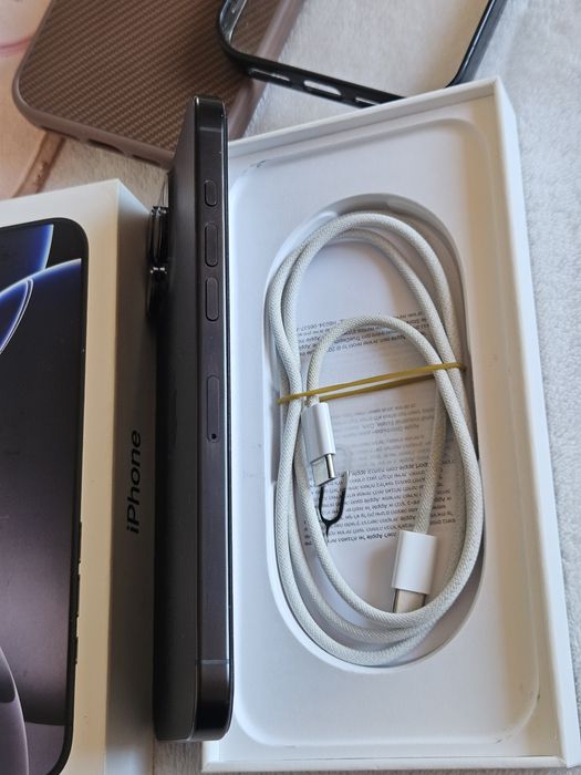 Iphone 16pro max 256GB baterie 95% , Full box