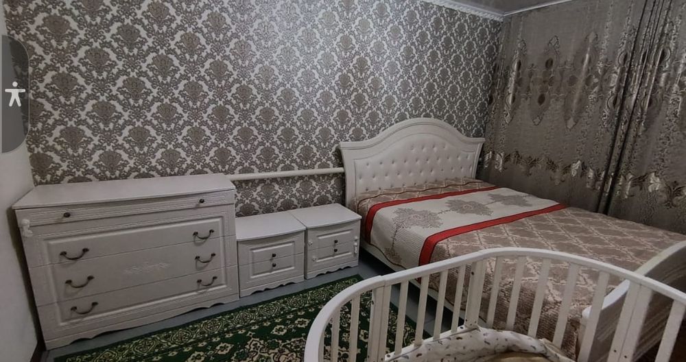Продам спальный гарнитур