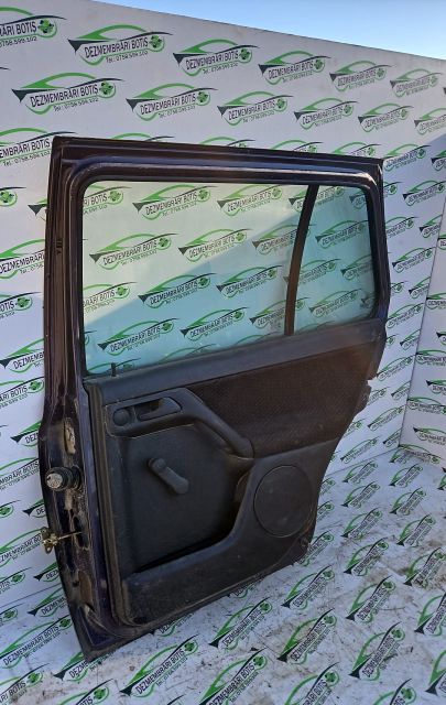 Usa / Portiera spate dreapta Volkswagen VW Golf a 3-a generatie