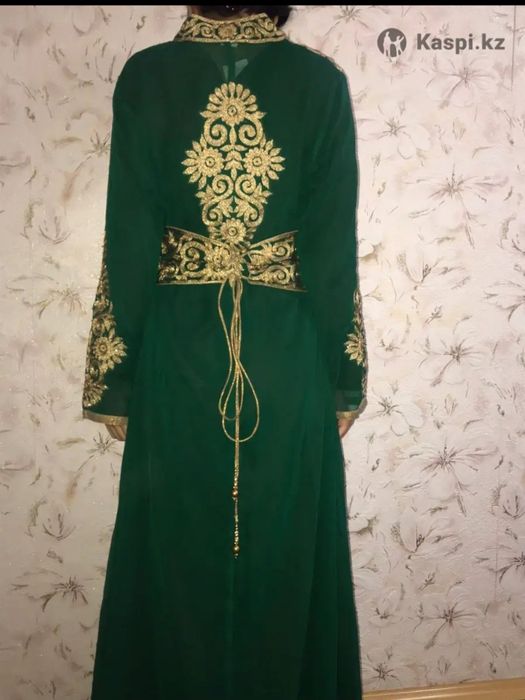 Платье традиционное