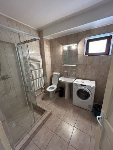 Inchiriez Apartamente 3 camere la vila termen lung minim 6 luni Rasnov ...