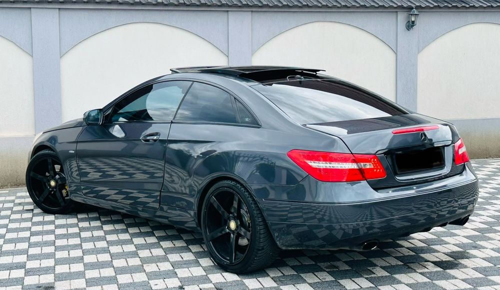 Mercedes E 350 coupe