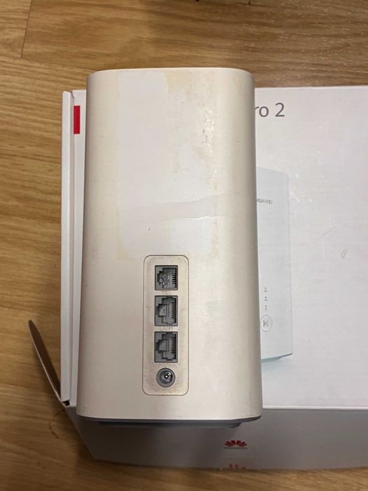 Router Huawei 5G, H122-373 WIFI+3 LAN