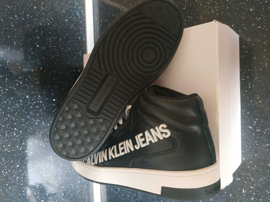 Оригинални кецове  CALVIN KLEIN