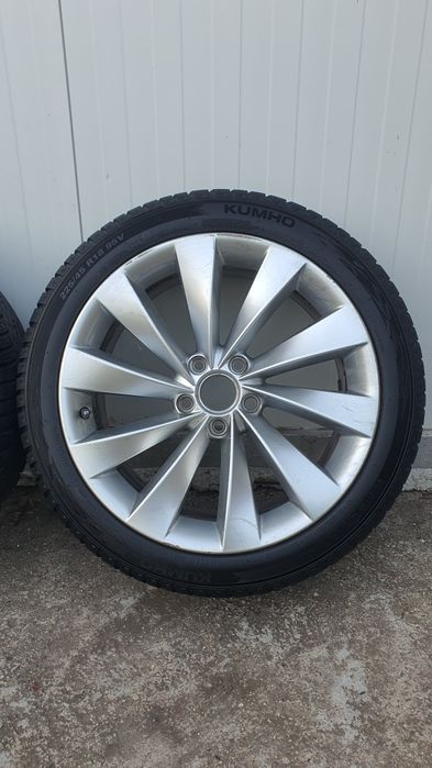 VW Interlagos джанти 18 с нови зимни гуми