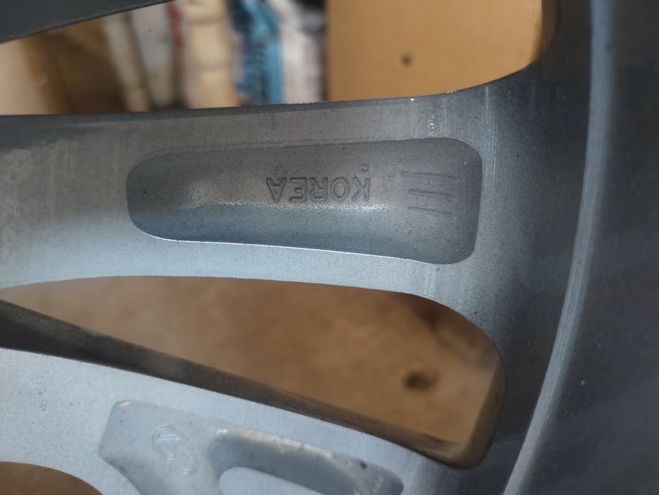 Продам диск 225/55 R18