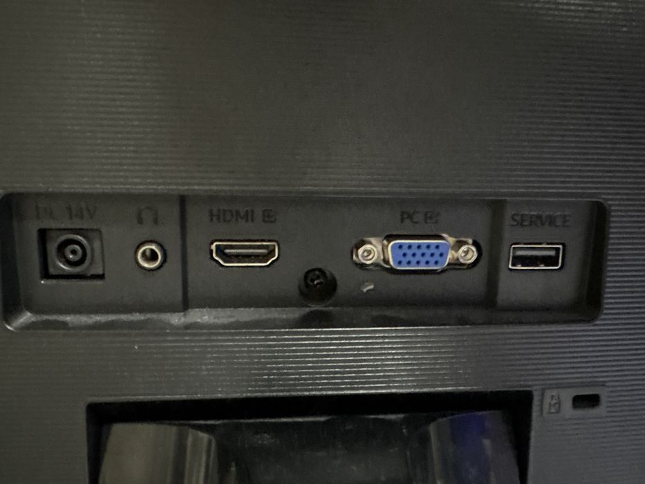 Изогнутый монитор Samsung essential S3 (100hz,Va)