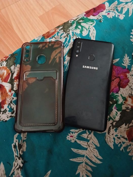 Продается Телефон Самсунг а20с