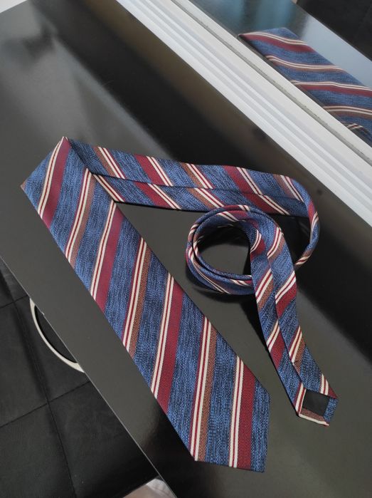 Галстуки новые, 2 штуки