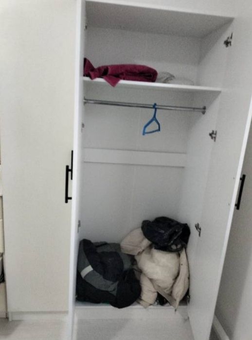 Шкаф белый продам