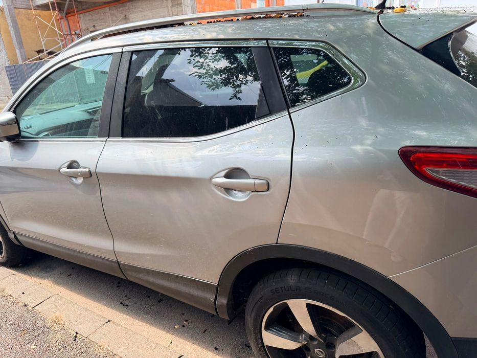 Nissan Qashqai N-Tec volan UK