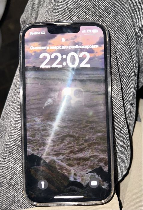 Айфон 13 белый,коробка имеется