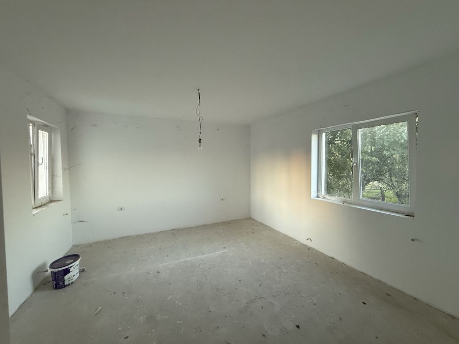 Casa 130 m2 Roata de jos