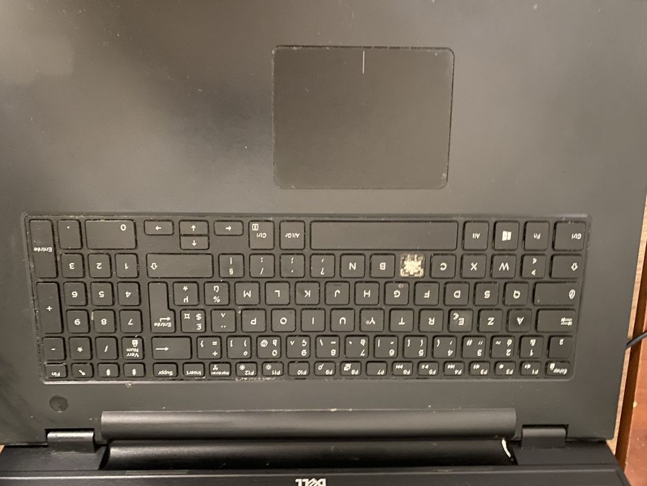 Dell лаптоп Intel Core i7, 8GB RAM, SSD + NVIDIA GeForce