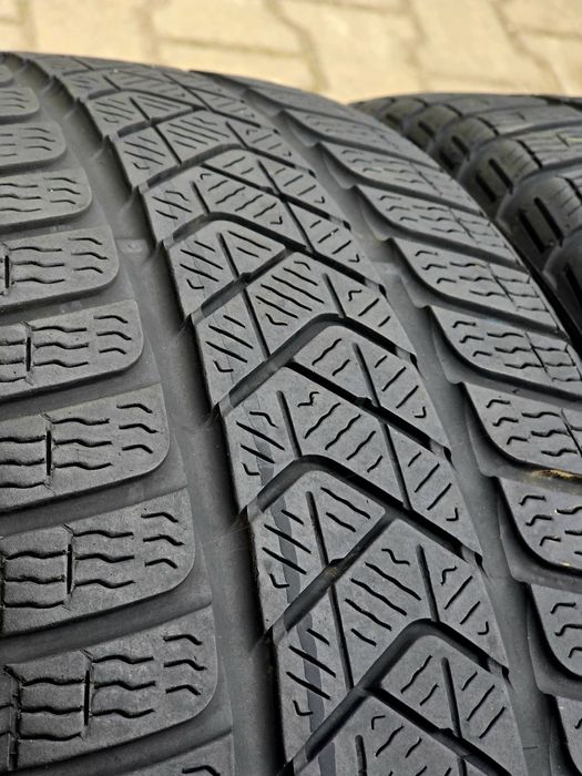 215 45 16 Pirelli 2 бр.