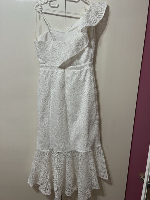 Рокля бяла М размер