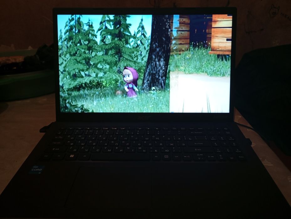 Ноутбук сатылады срочно состояние идеальное