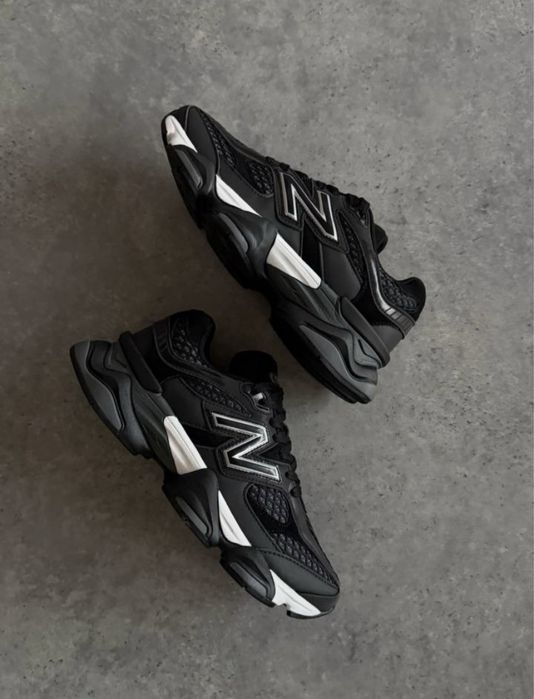 New Balance 9060 black & grey Marime 42