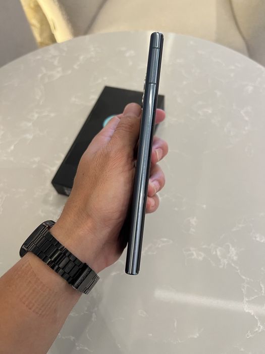 Продается флагман Samsung Galaxy S22 ULTRA 5G
