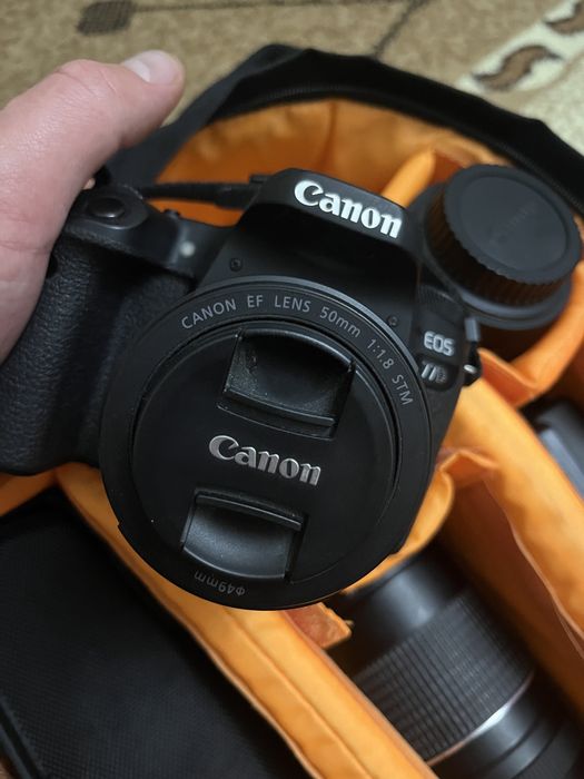 Canon EOS 77D kit 18-135, 50мм и 75-300