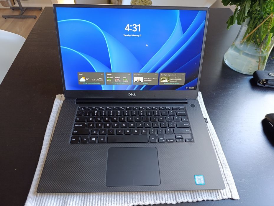 DELL XPS 7590 Nvidia GTX 1650 16GB RAM DDR5
