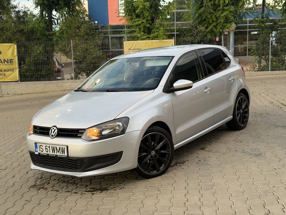 VOLKSWAGEN Polo 2010