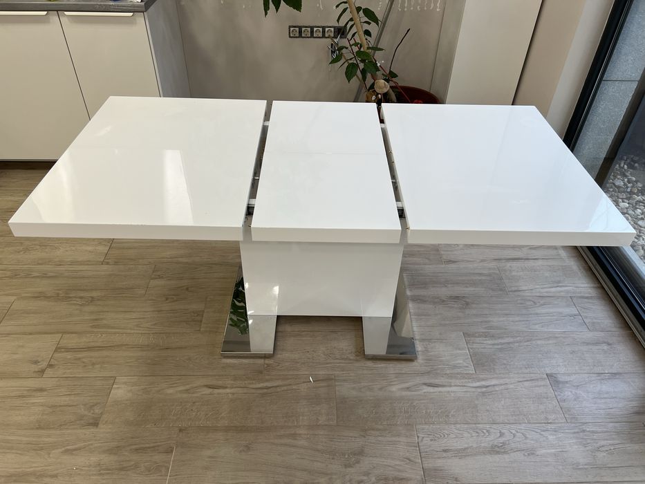 Трапезна разтегателна маса