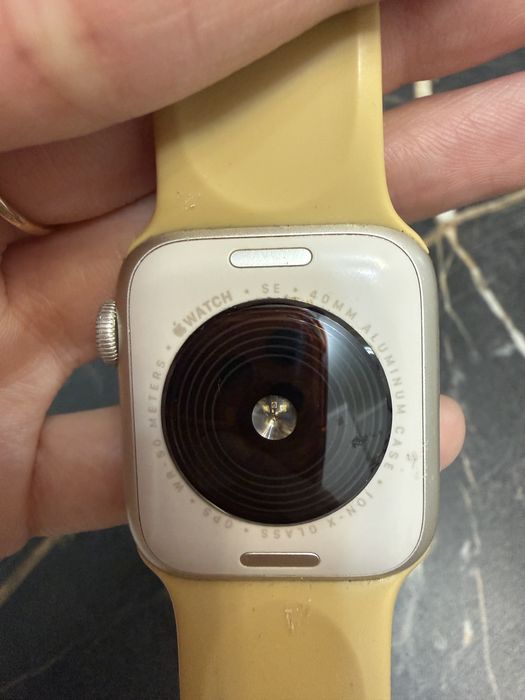 Apple Watch SE 40 мм